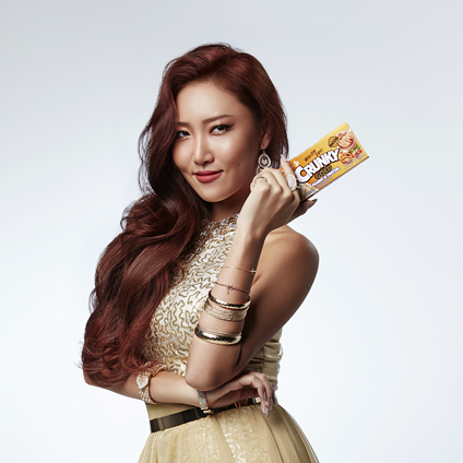  롯데제과 ‘크런키’, 광고모델로 화사 발탁